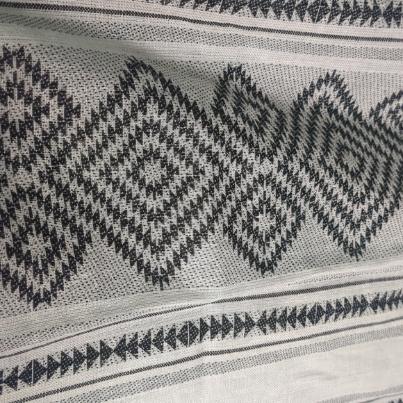 DEX* plus size 1x jacquard v neck top 3/4 sleeve slit sides - Picture 5 of 15